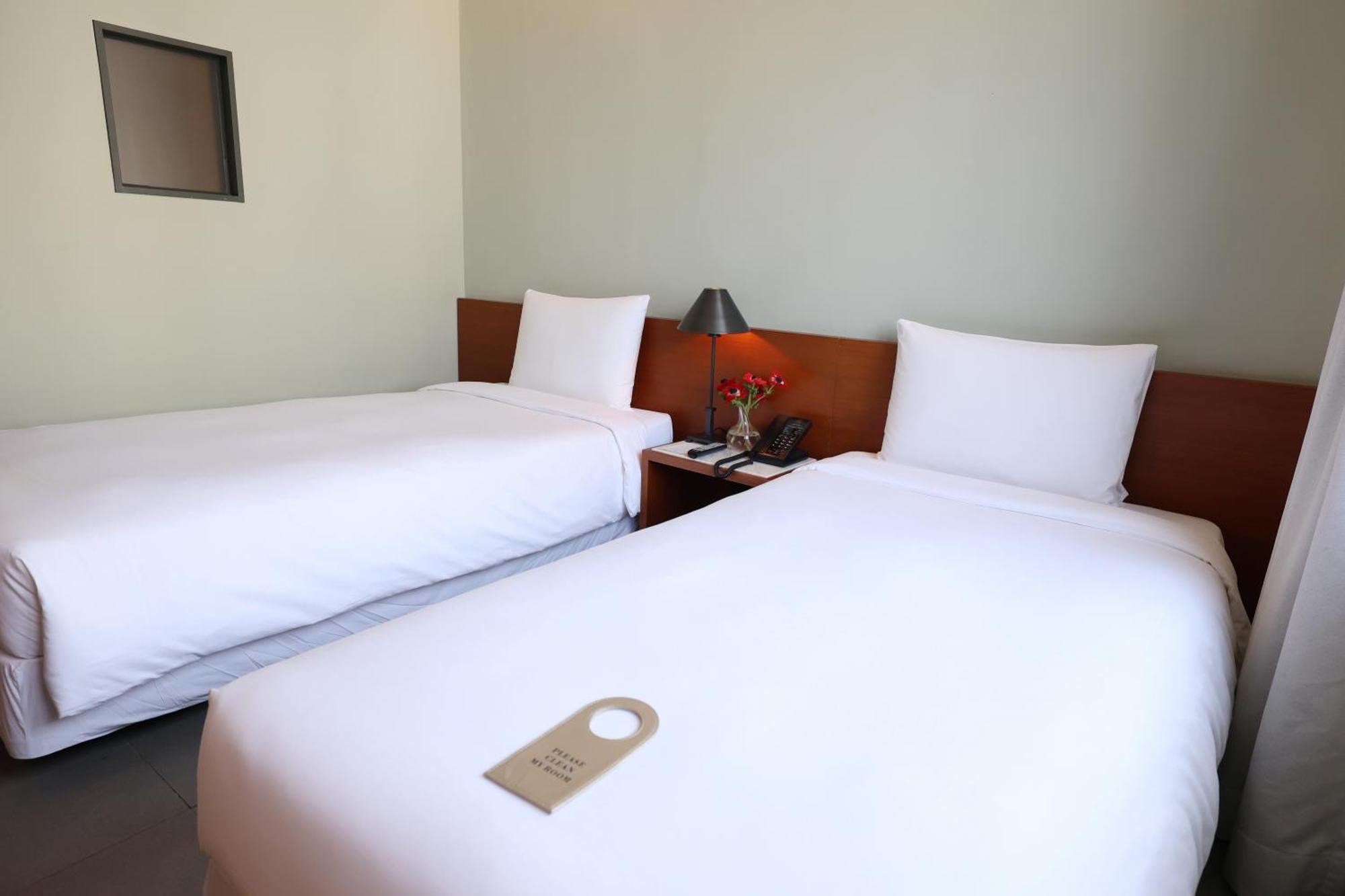 Seoul Hotel Shinshin Myeongdong Exterior photo