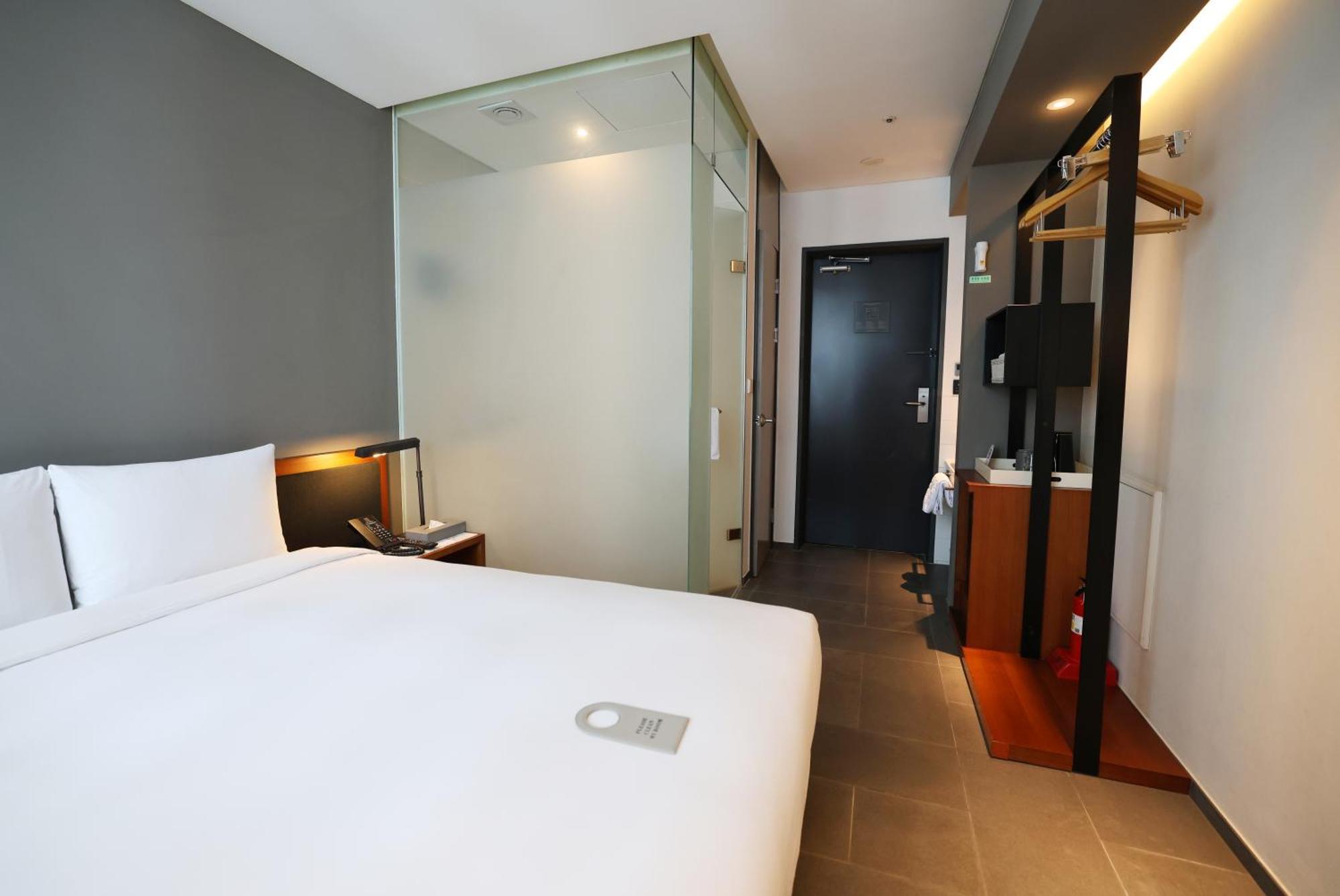 Seoul Hotel Shinshin Myeongdong Exterior photo