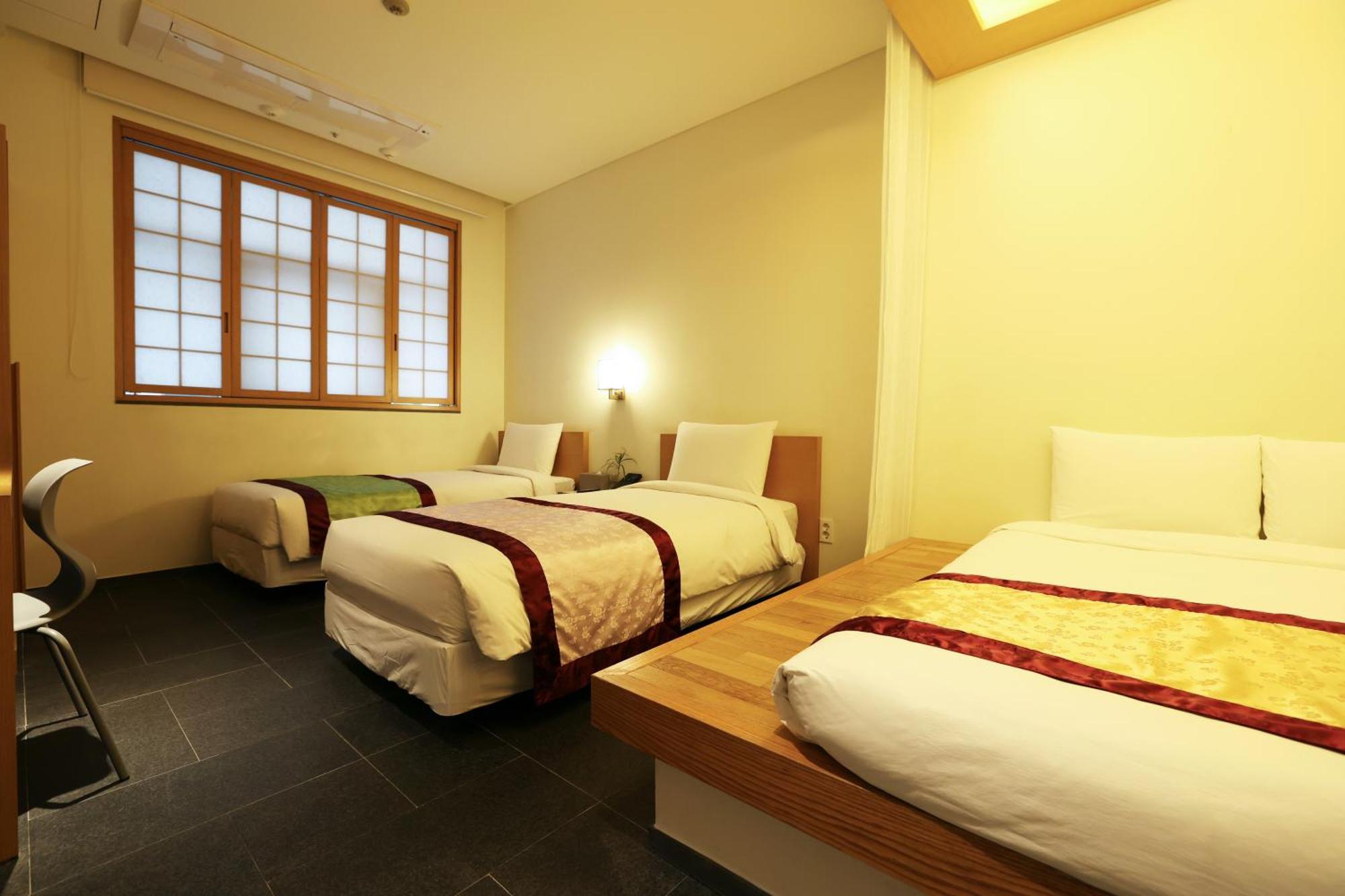 Seoul Hotel Shinshin Myeongdong Exterior photo