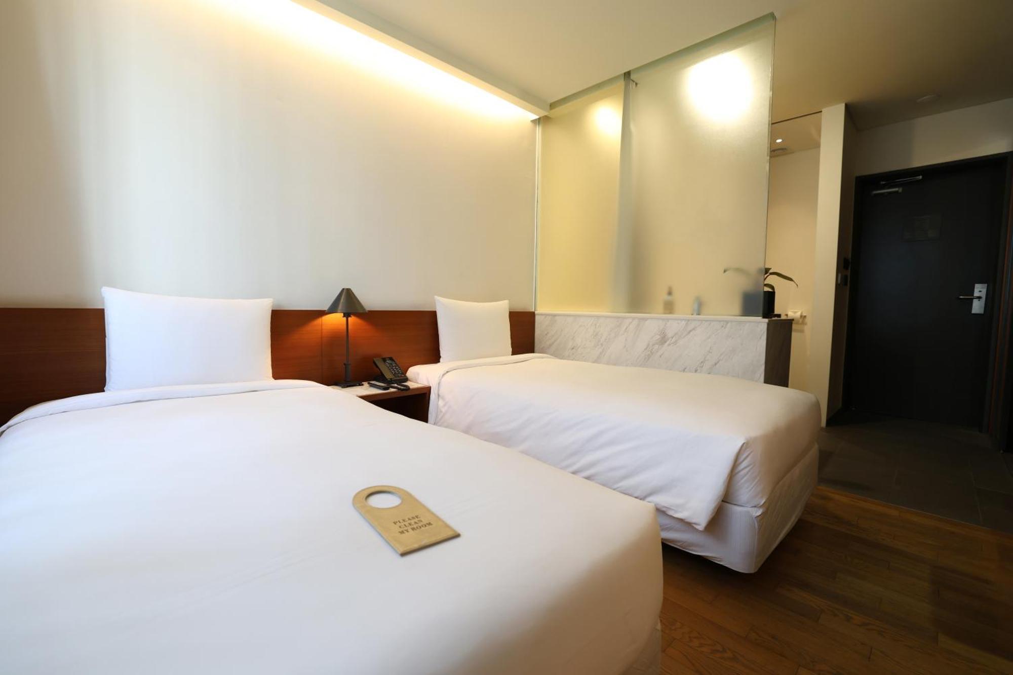 Seoul Hotel Shinshin Myeongdong Exterior photo